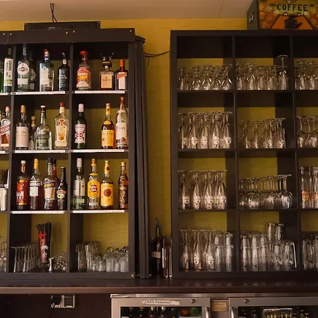 Am מלון סואסט