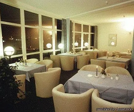 Am Hotel